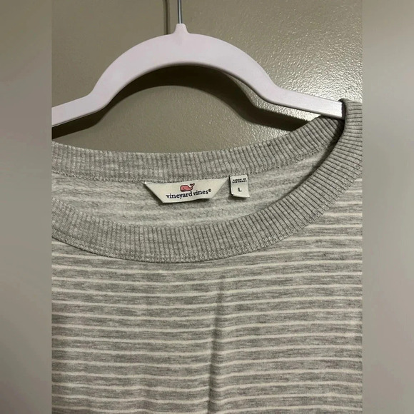 Vineyard Vines dream cloth striped crew neck size large - Picture 3 of 4